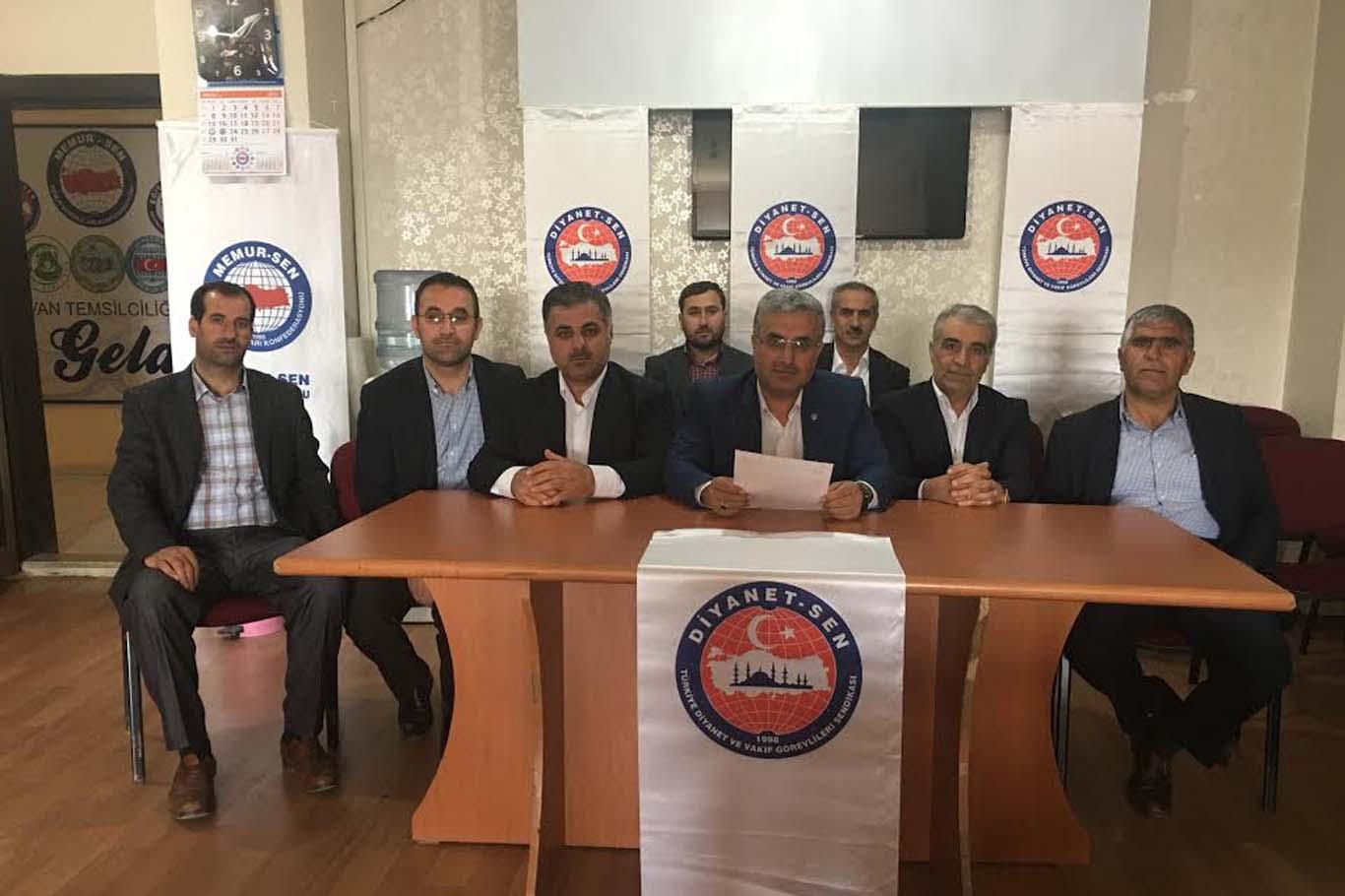 Diyanet İşleri Başkanı Görmez'i hedef alan haberlere tepki Diyanet İşleri Başkanı Görmez'i hedef alan haberlere tepki